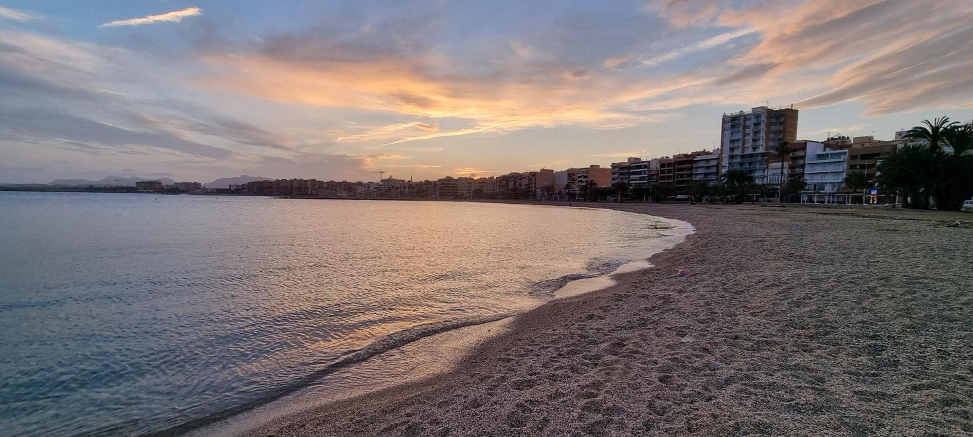 Wabi Beach Home - Frente Al Mar Con Aire Acondicionado Águilas Eksteriør bilde